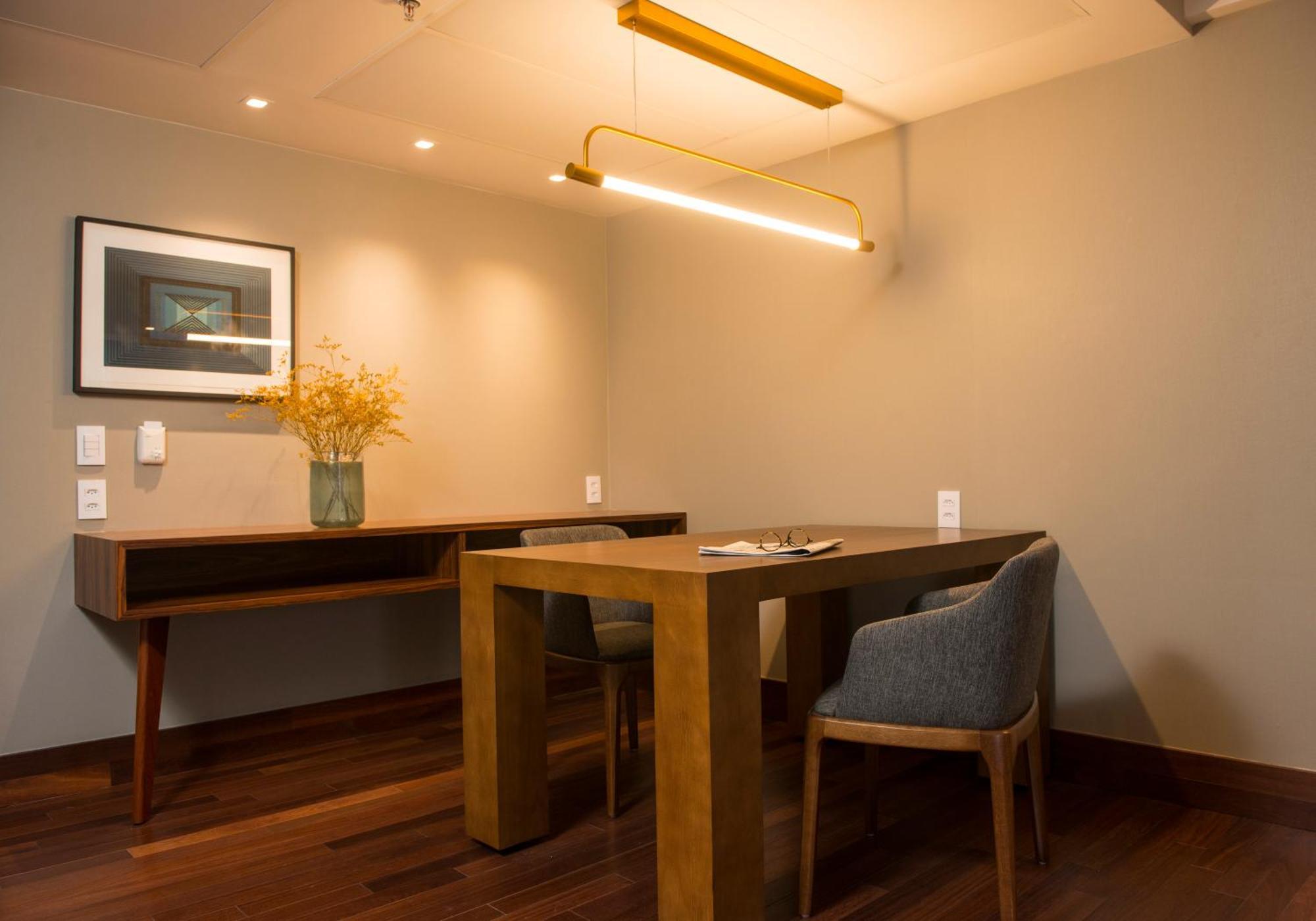 Hotel Luzeiros Recife Bilik gambar A room at the library
