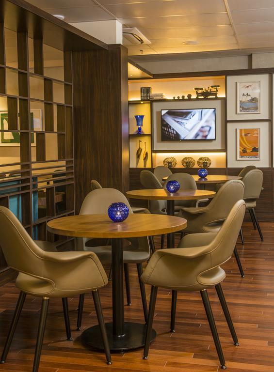 Hotel Luzeiros Recife Luaran gambar The lounge at the airport
