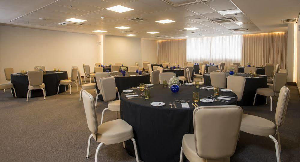 Hotel Luzeiros Recife Luaran gambar Meeting room